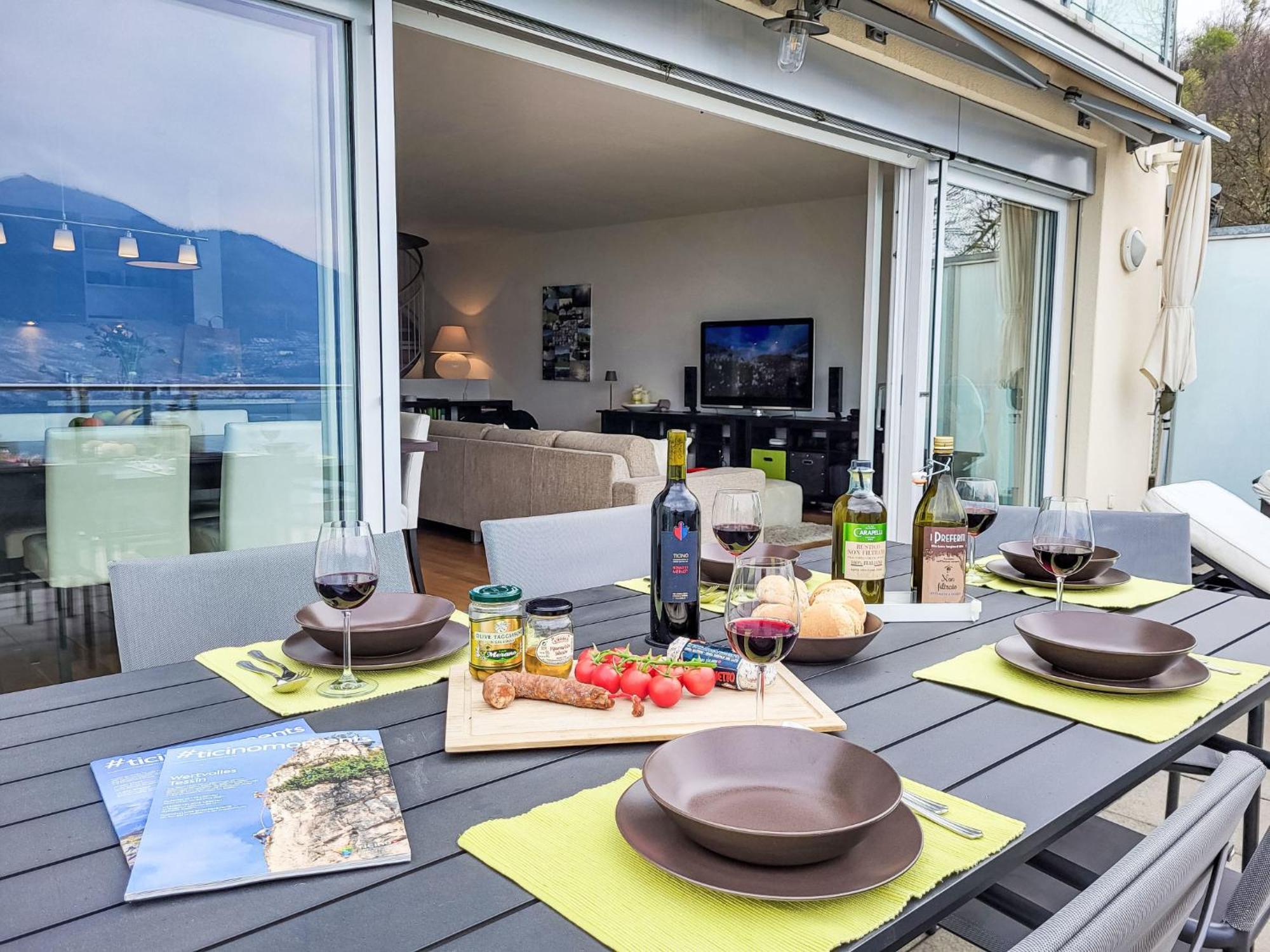 Apartment Vista Lago Maggiore 1-Floor Left By Interhome Gambarogno Exterior foto